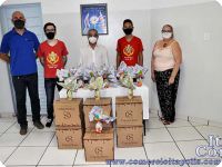 Maçonaria Entrega Ovos de Páscoa para APAE